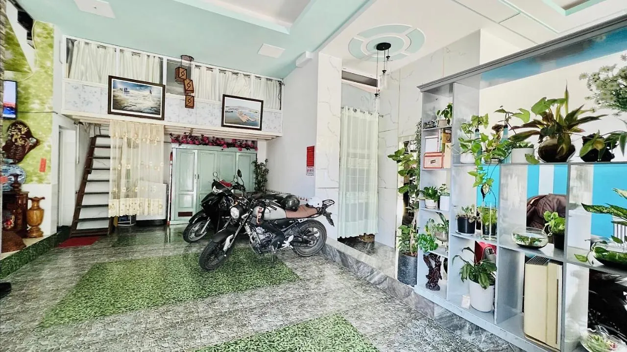 Nha Nghi Izumi Phuong Trang Bed & Breakfast Vung Tau Vietnam